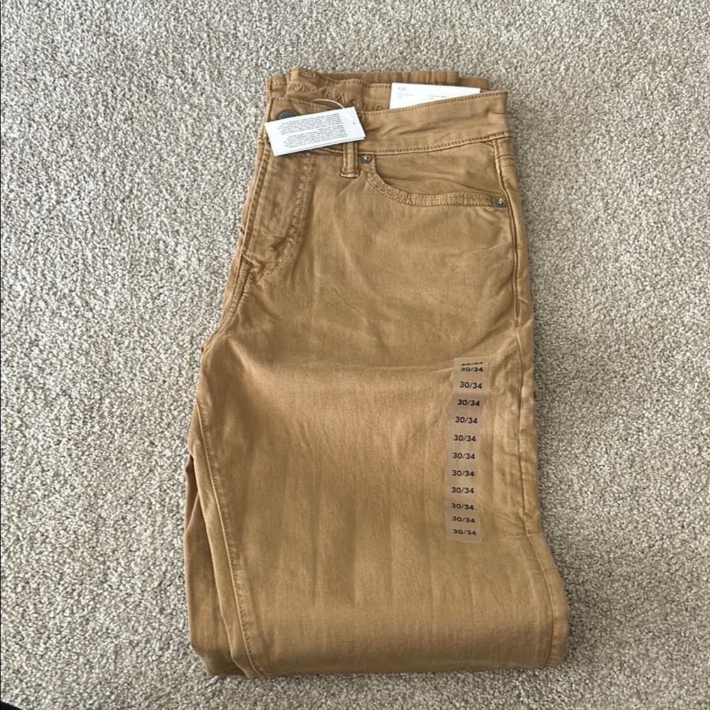 American Eagle Outfitters Tan Chinos Classic Straight-Leg